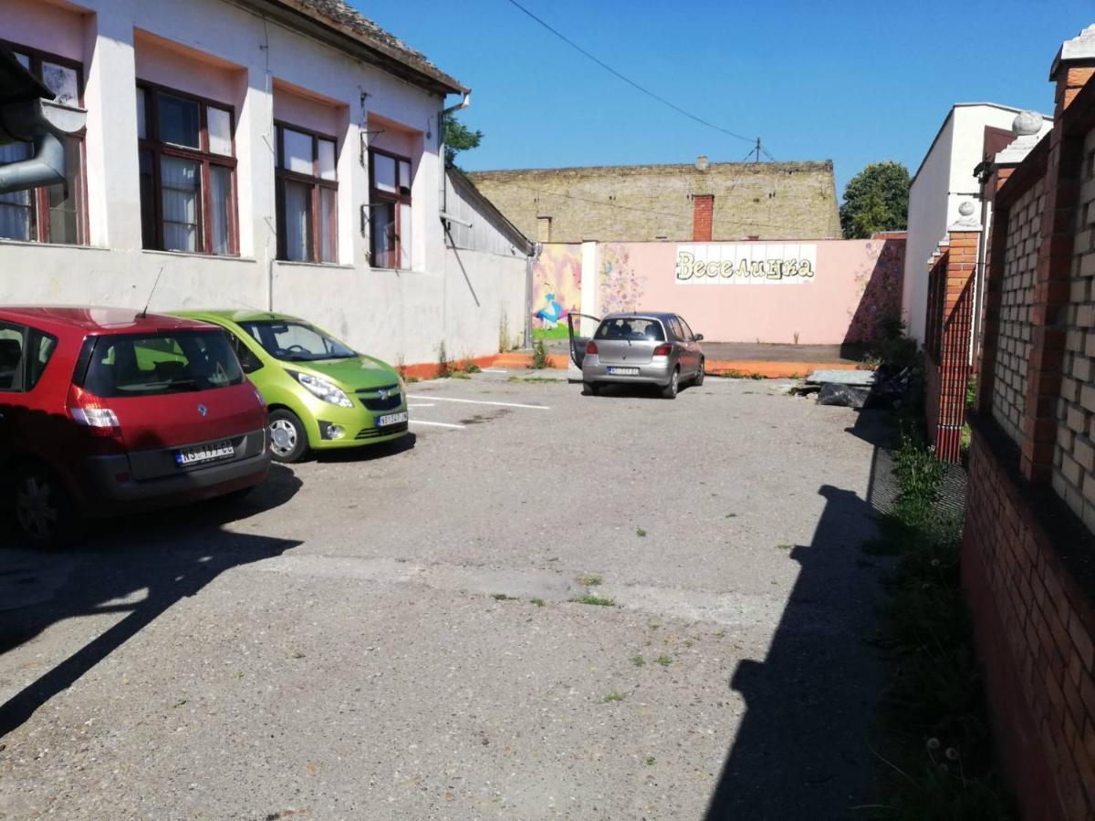 Chimney Modern Apartment Novi Sad Exterior foto